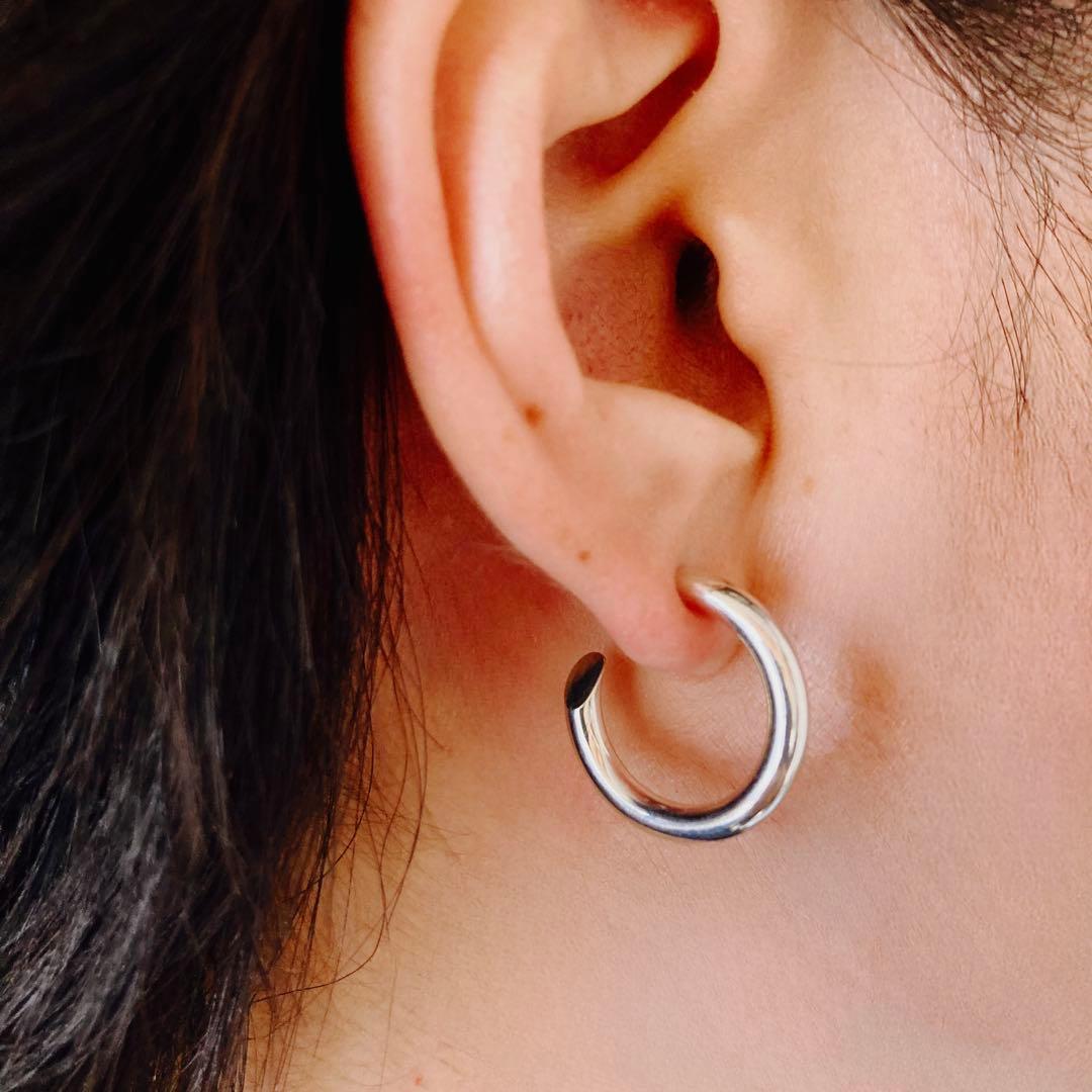 左2 新品 【 3mm×21mm 】両耳用 シルバー925 フープピアス