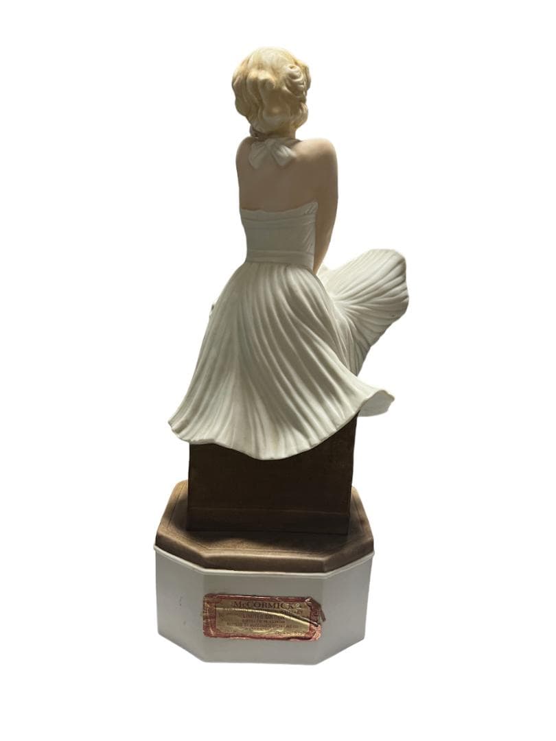 マリリンモンロー 7年目の浮気 陶器ボトル