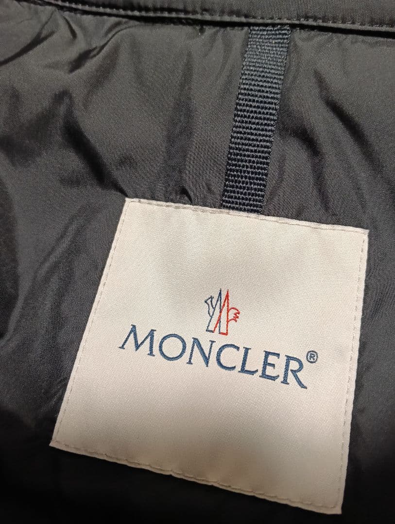 MONCLER キルティングライダースダウンジャケット（2）M〜L