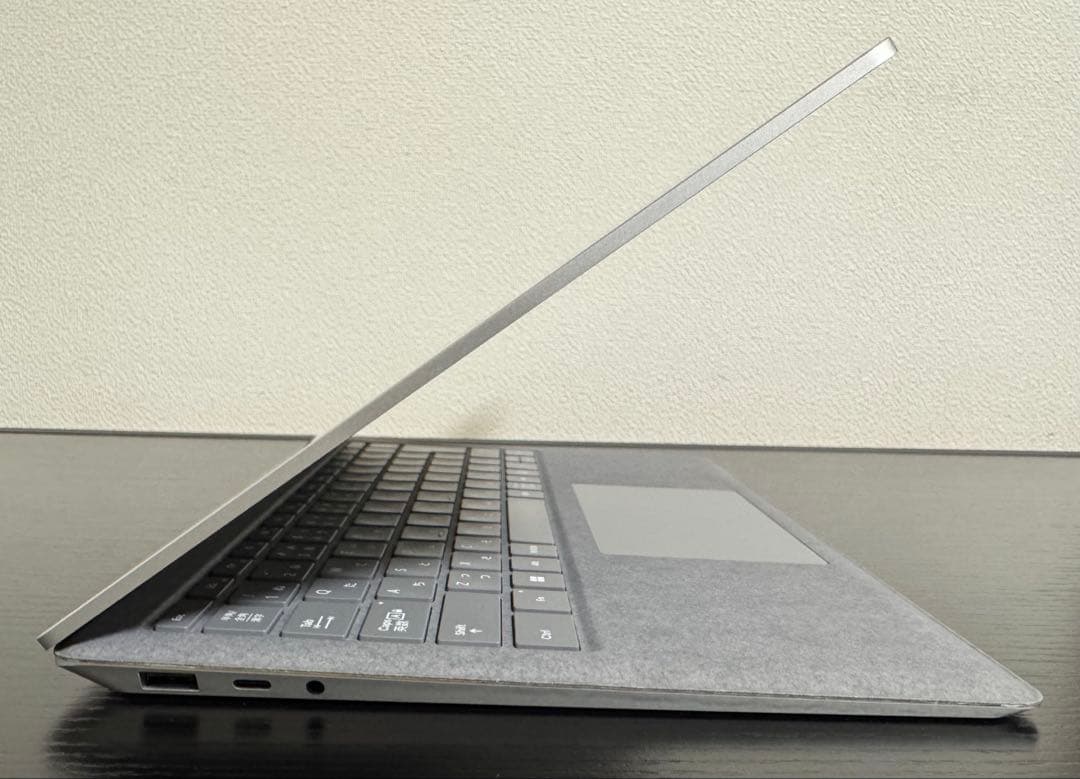 累積917 Surface Laptop5 256GB タッチ バッテリ88%