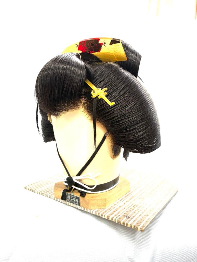 つぶし島田、黒髪、中サイズ、中古舞踊かつら、日本髪かつら、大衆演劇かつら、簪付き