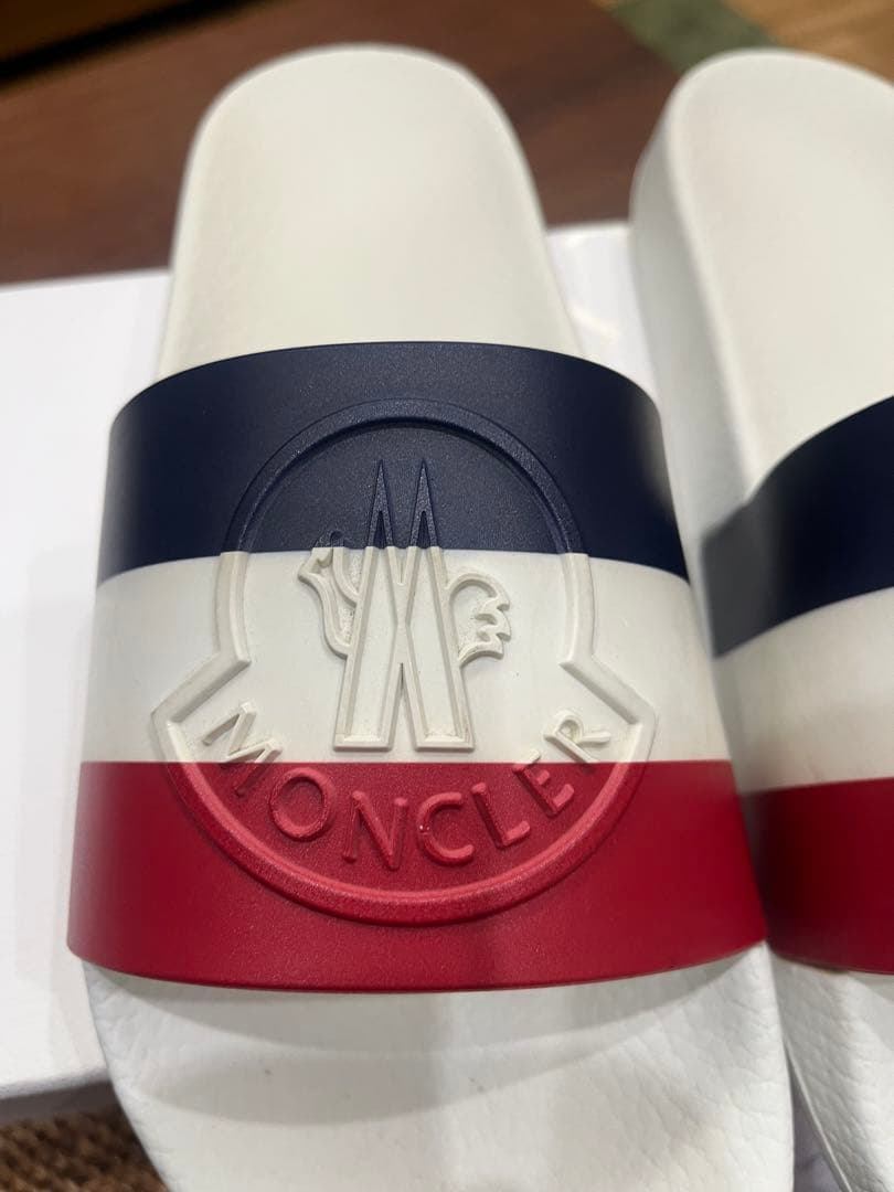 モンクレール スライドサンダル シャワーサンダル　箱付き