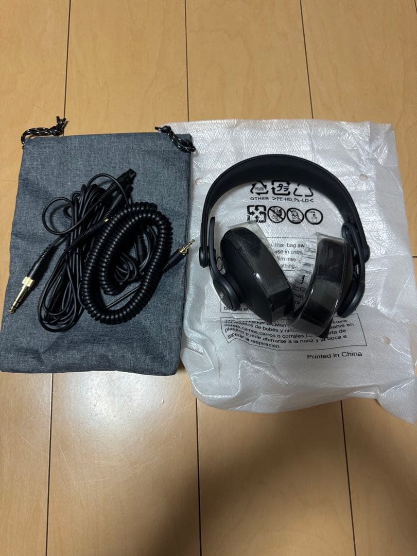 【新品未使用】AKG K371 プロフェッショナルヘッドフォン
