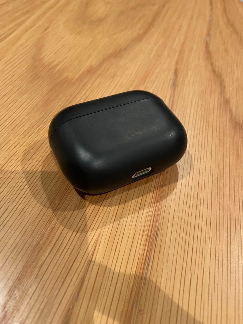 AirPods Pro ホワイト + 充電ケース（ラバーケース付き）　訳あり