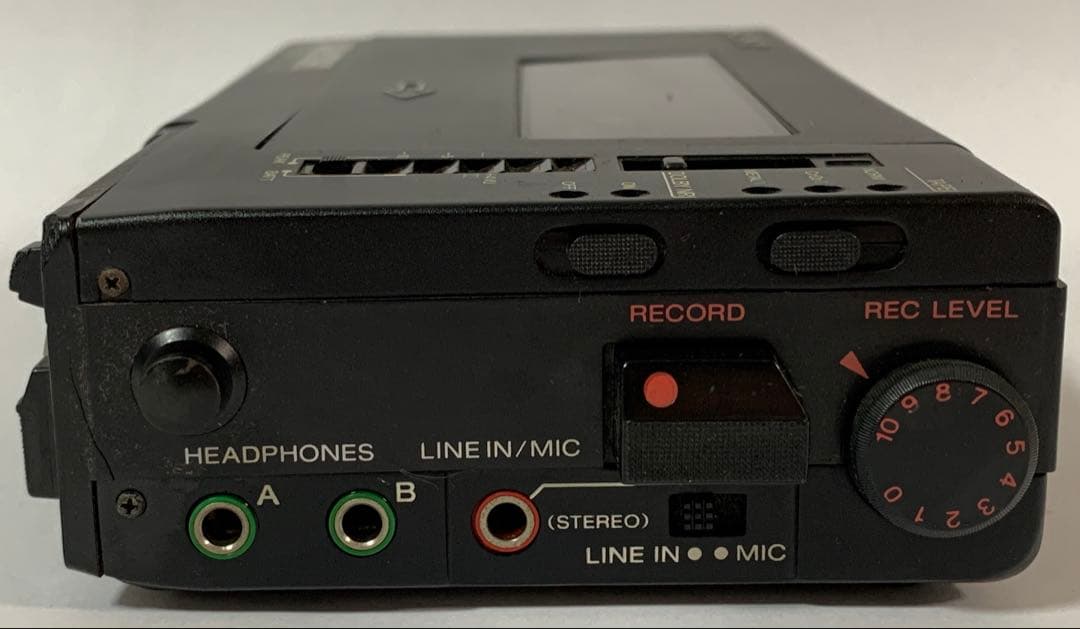 ポータブルプレーヤー SONY WALKMAN PROFESSIONAL WM-D6