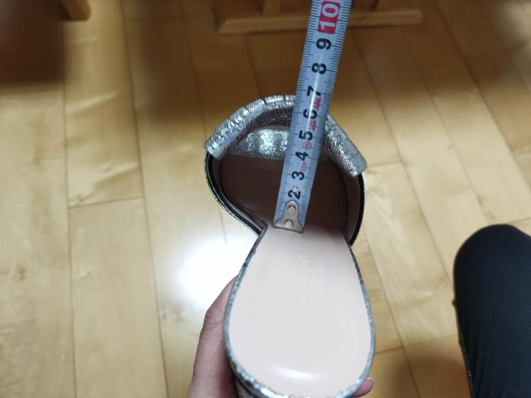 GUCCI シルバー フリンジミュール 37 保存袋付き