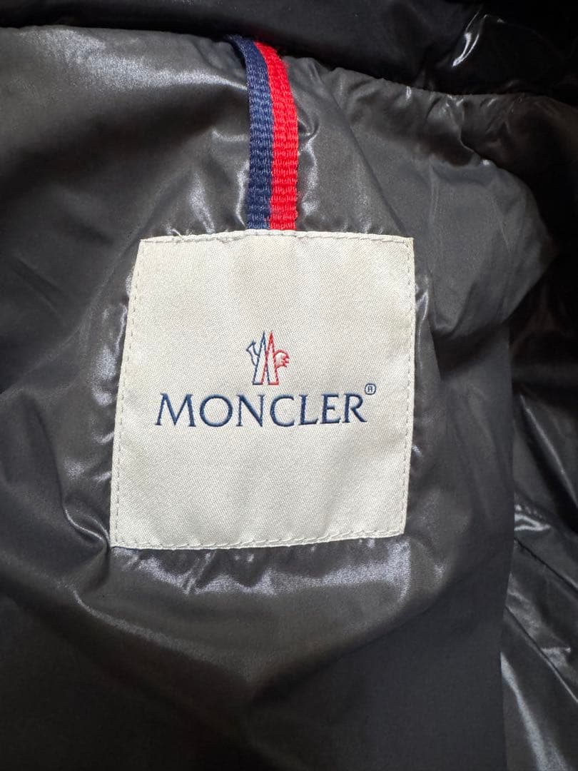 MONCLER 黒 ダウンジャケット