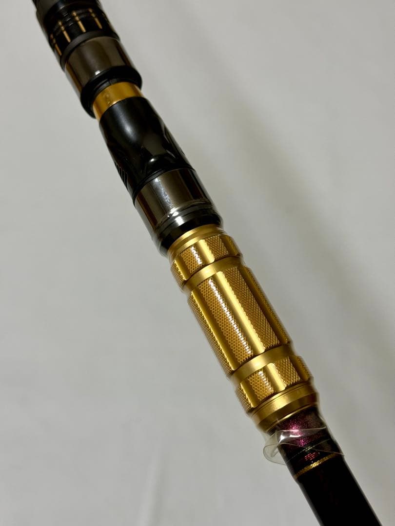 【未使用品】ダイワ バイパースティック M-300・Y