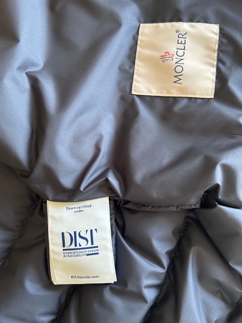 値下げ！[新品未使用]　MONCLER ダウンベスト　ネイビー