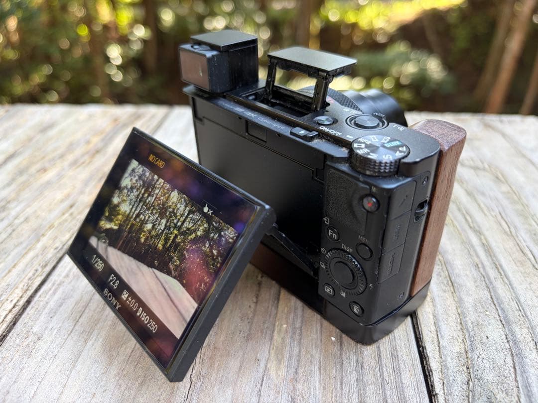 デジタルカメラ SONY Cyber-Shot DSC-RX100M7