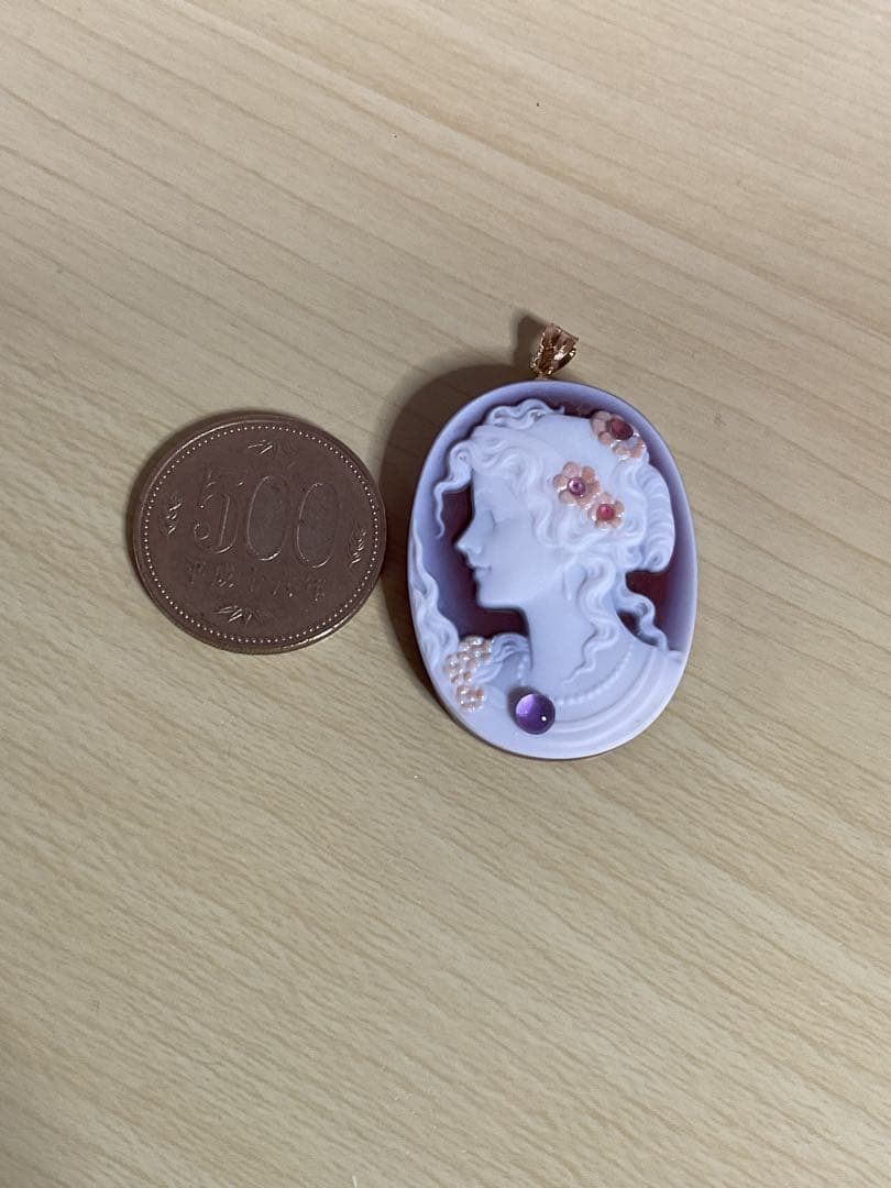 K18金天然石レッド瑪瑙カメオペンダント　トルマリン& アメジスト付き