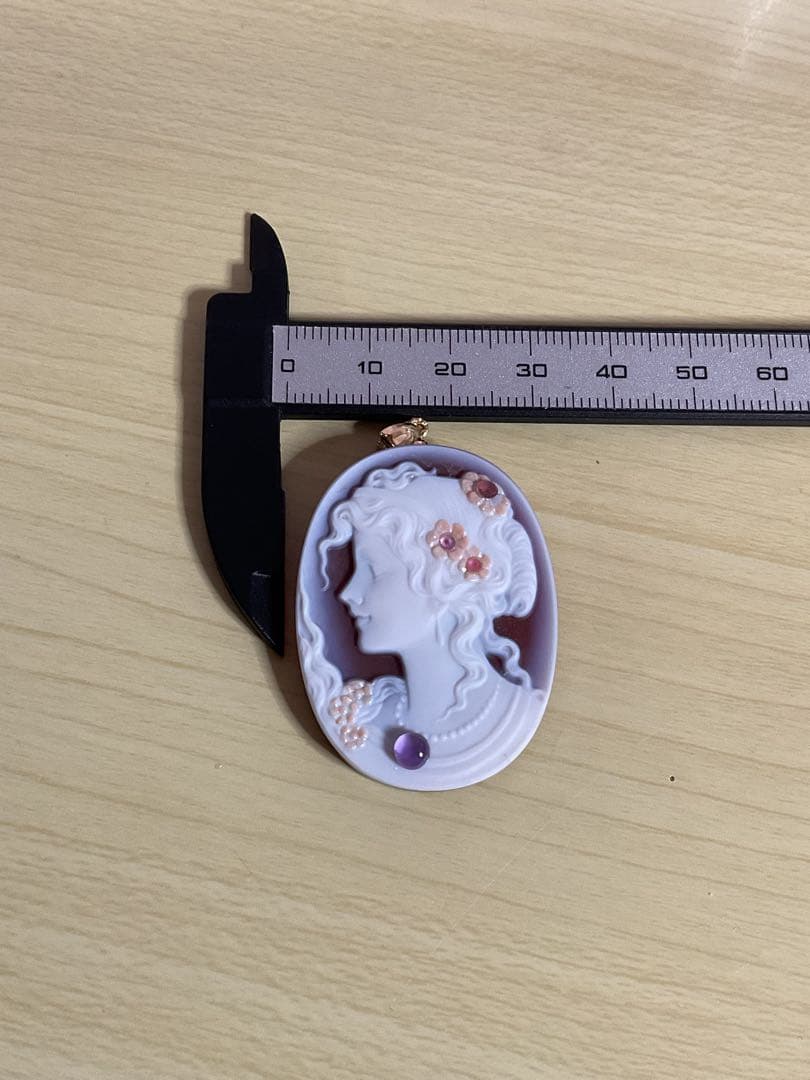K18金天然石レッド瑪瑙カメオペンダント　トルマリン& アメジスト付き