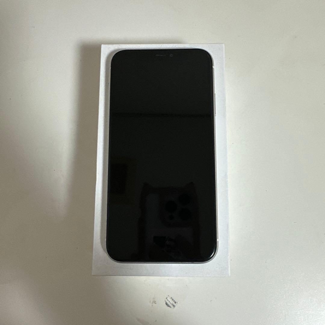 iPhone11 64GB バッテリー100% ホワイト