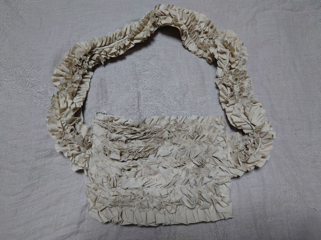 R&D.M.Co- FRILL BODY BAG フリルボディバッグ エクリュ