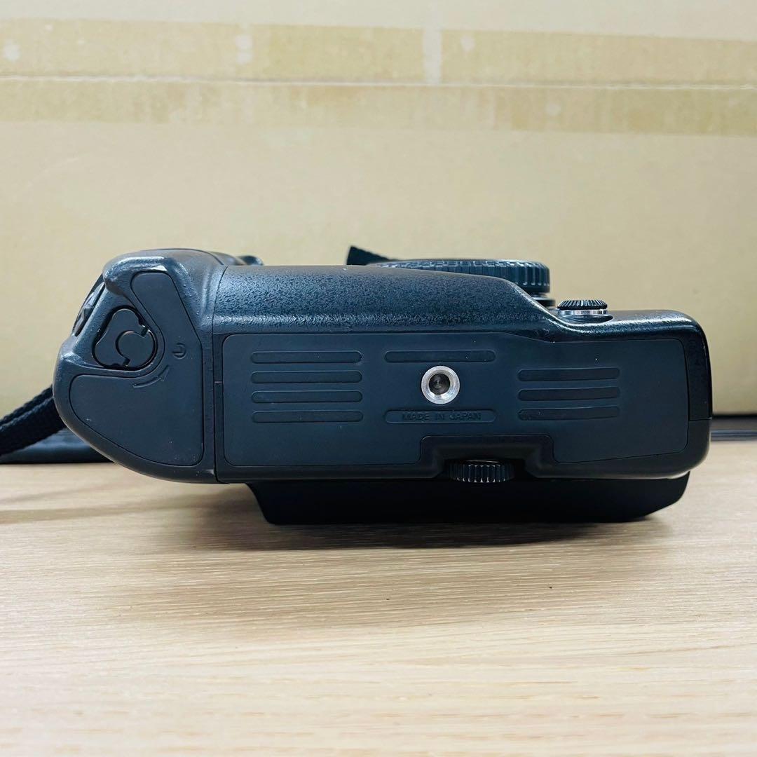 Nikon ニコン F4 フィルム カメラ ボディ MB-21 WW9432