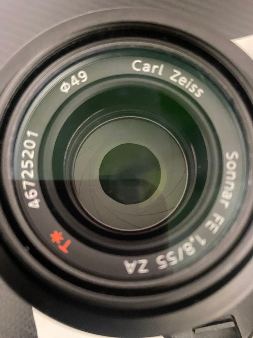 Sonnar T* FE 55mm F1.8 ZA ツァイスレンズ