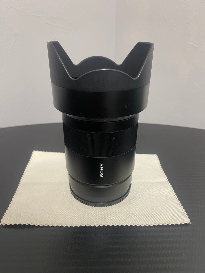 Sonnar T* FE 55mm F1.8 ZA ツァイスレンズ