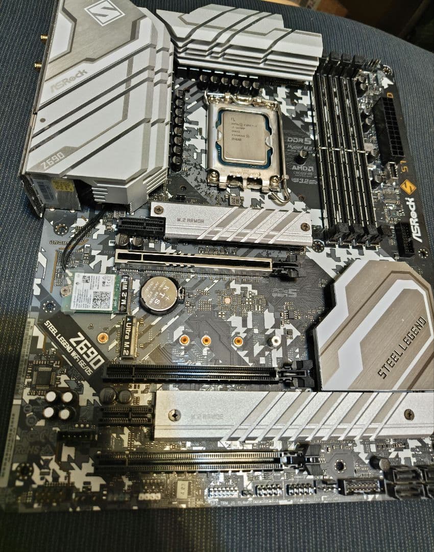 CPU Z690 Steel Legend WiFi 6E/D5 + i7 14700F