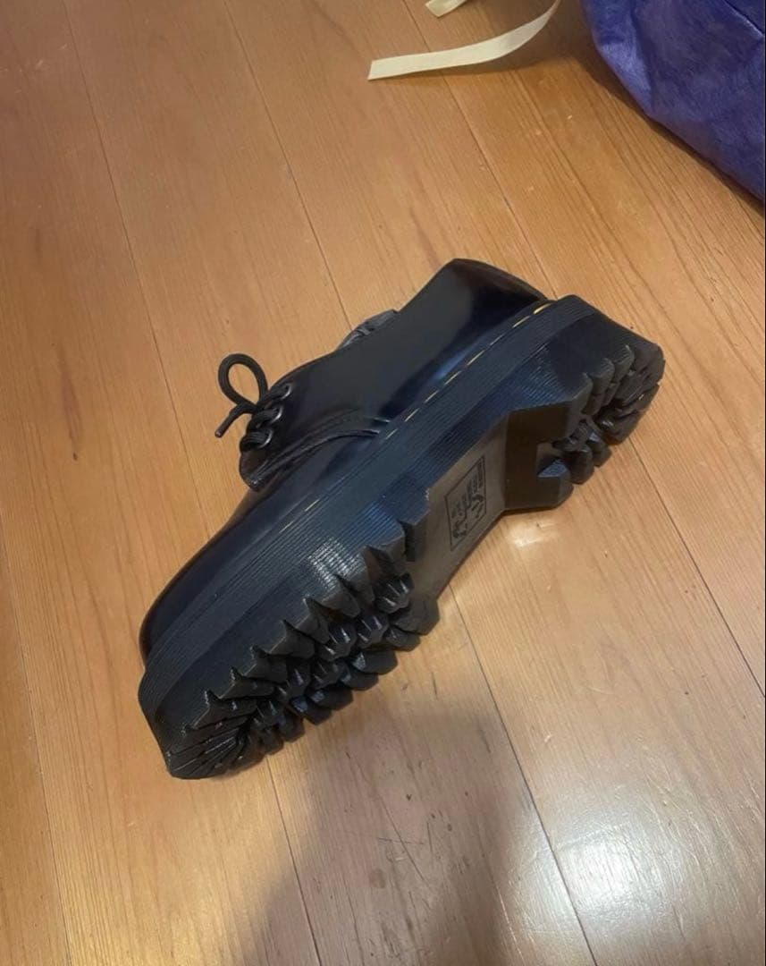 黒 本革 厚底 レースアップシューズ