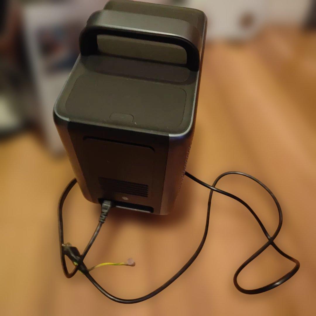 Anker Nebula Cosmos Laser 4K 2200ANSIルメン