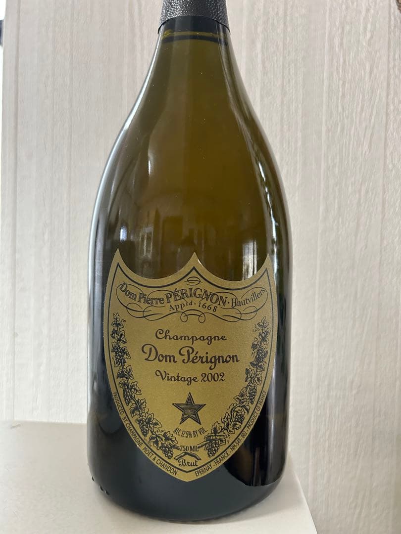 ドンペリニヨン ヴィンテージ 2002 シャンパン　ケース付き 新品未開栓