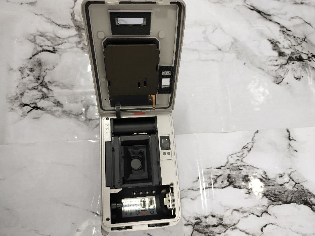 キョウセラ　KYOCERA T PROOF F3.5