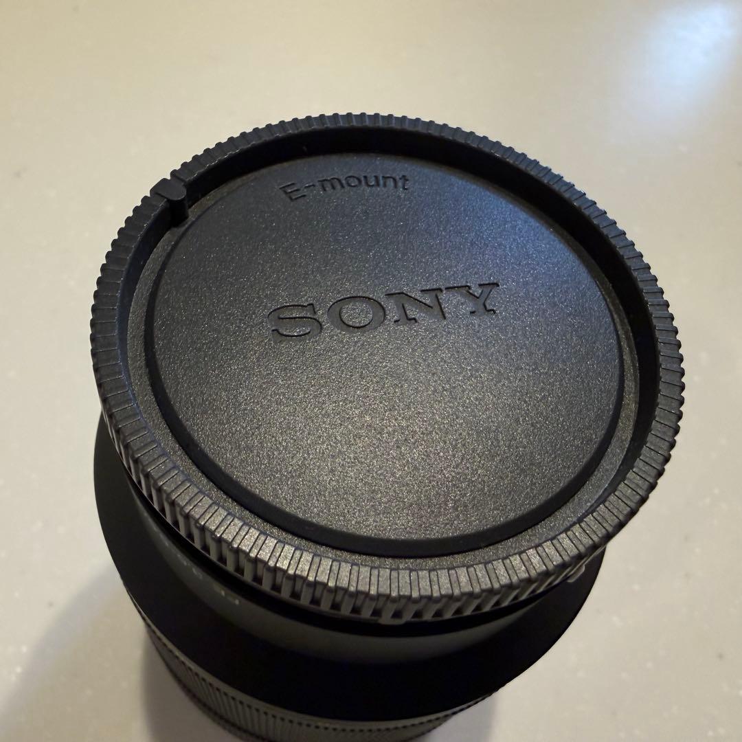 美品SONY FE 28-70mm F3.5-5.6 OSS ズームレンズ
