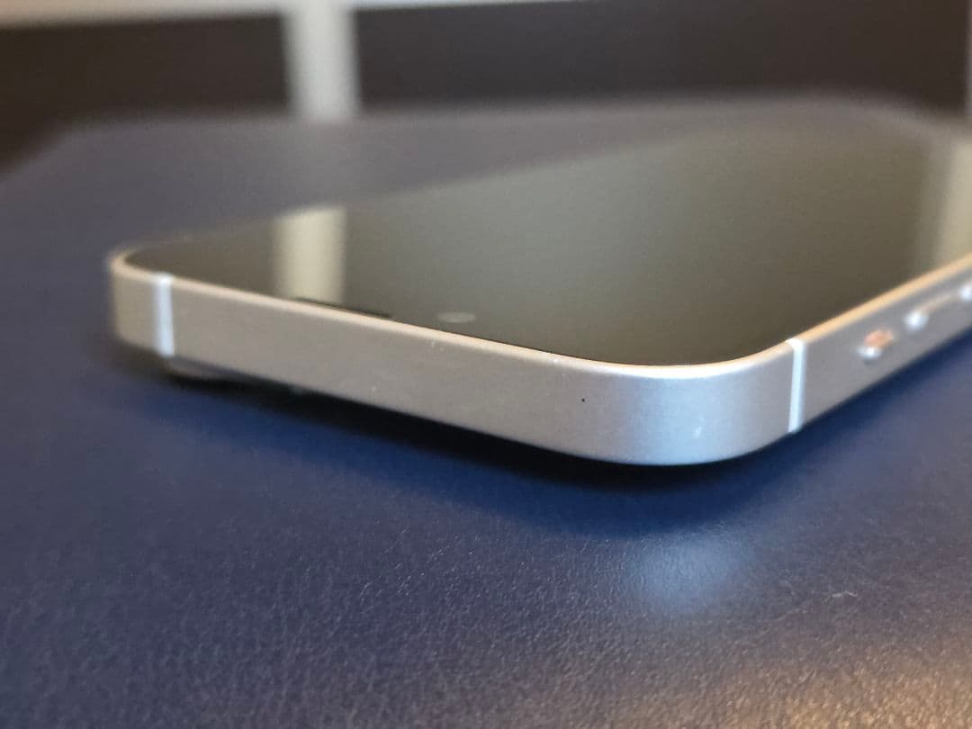 Apple iPhone 14 シルバー 128GB 87%