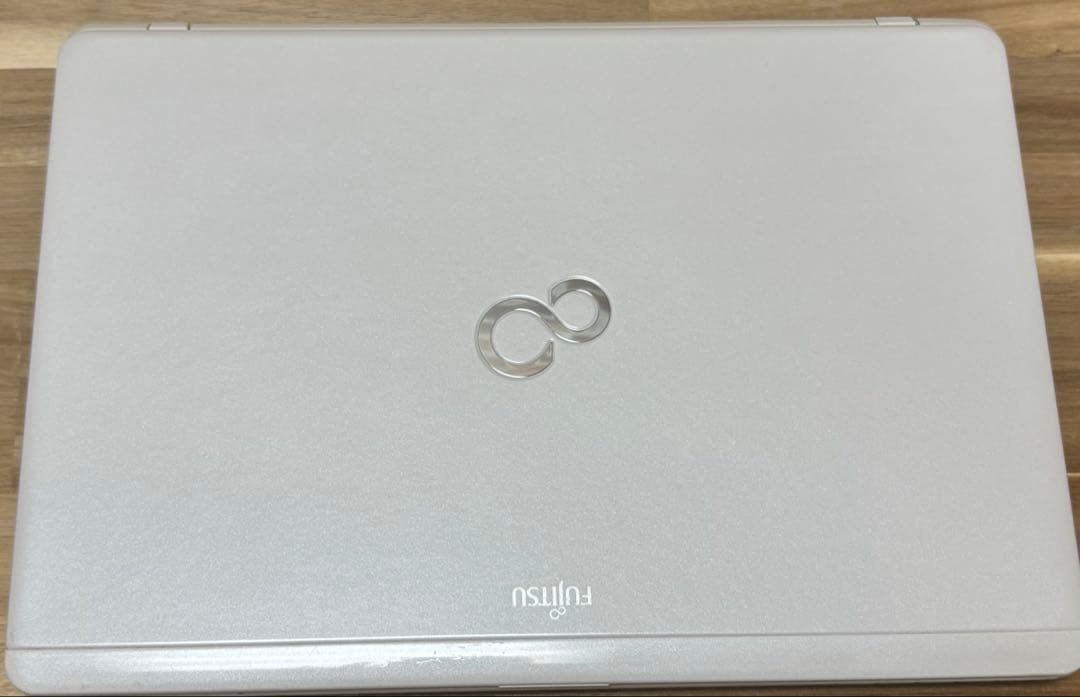 富士通　ノート　Corei3 Windows11 Office2021