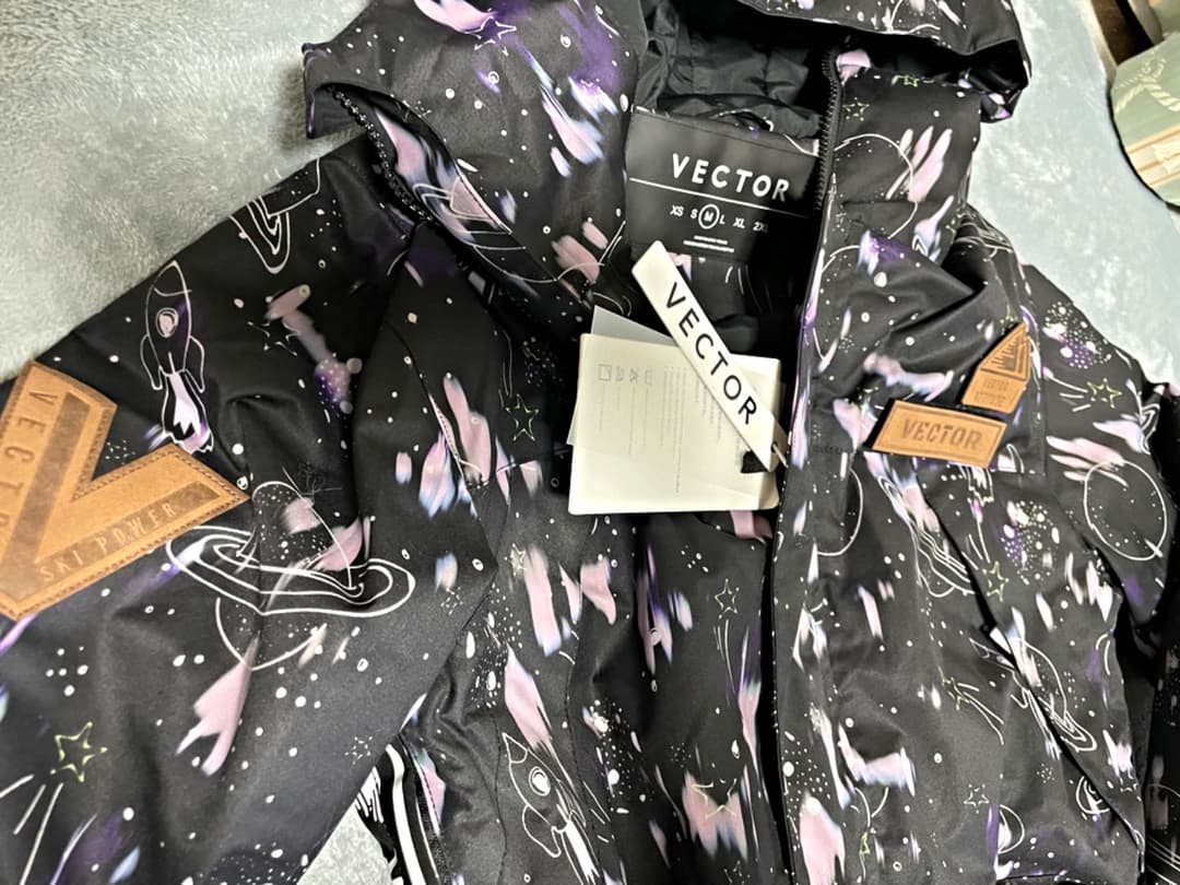 【値下げ】スキー スノボーウェア M 新品未使用