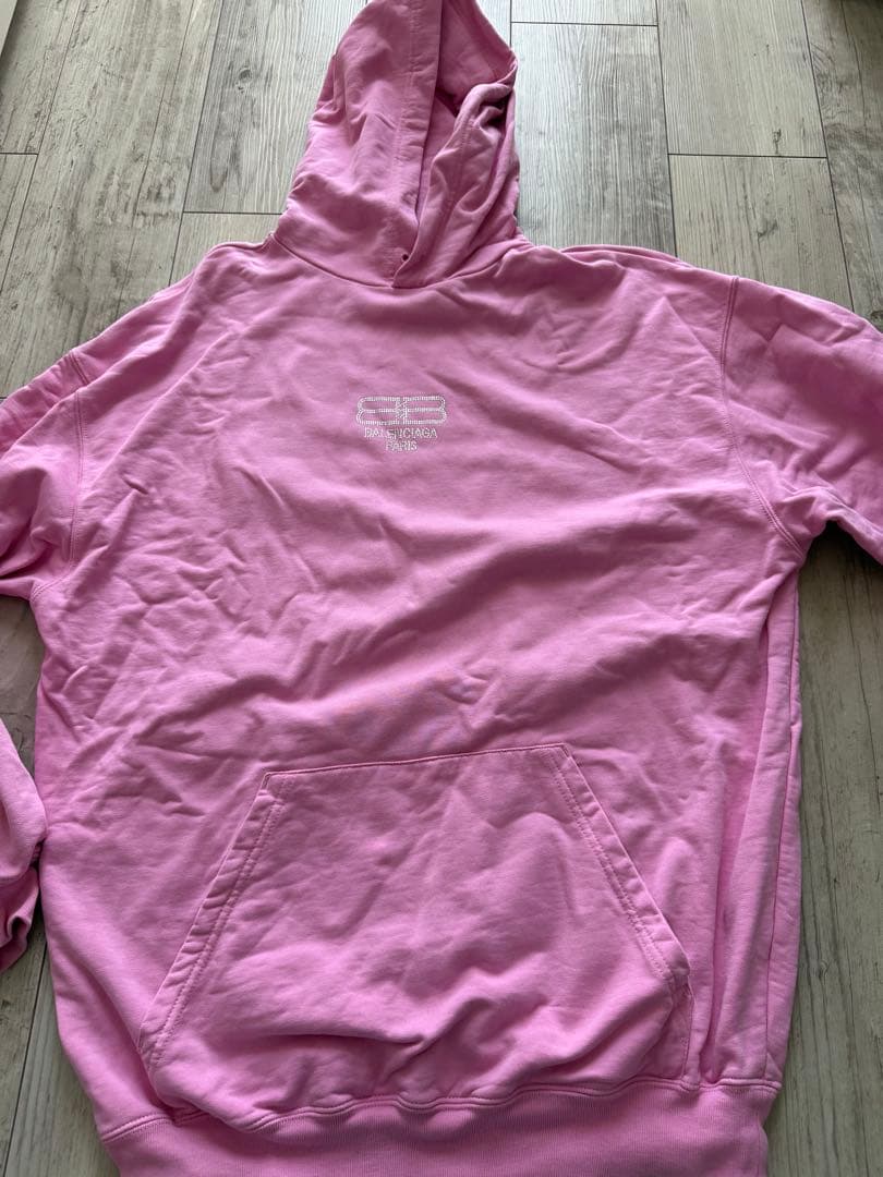 BALENCIAGA ピンク パーカー ユニセックス
