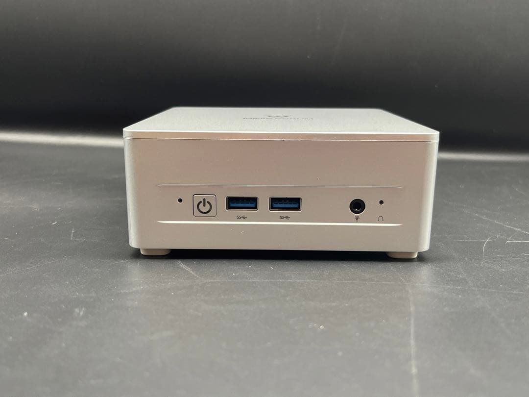 MINISFORUM UM750L Slim ミニPC