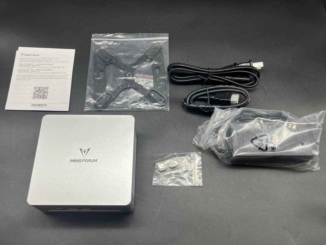 MINISFORUM UM750L Slim ミニPC