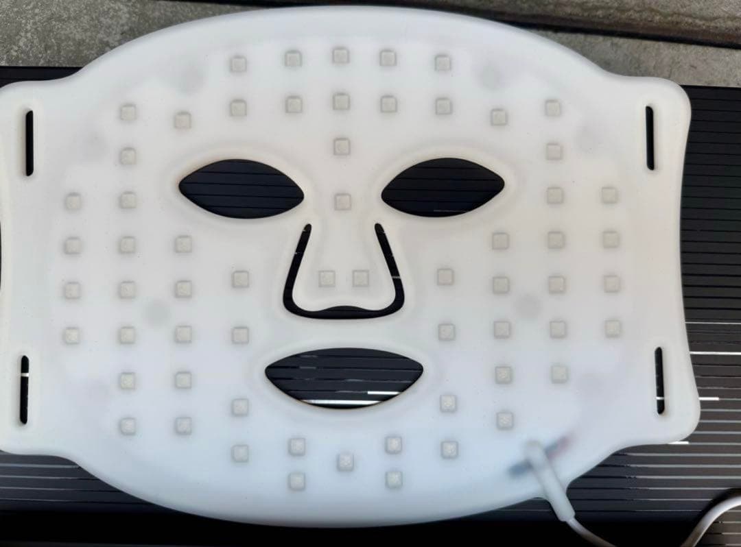 CurrentBody Skin LED 4イン1 マスク 同等品