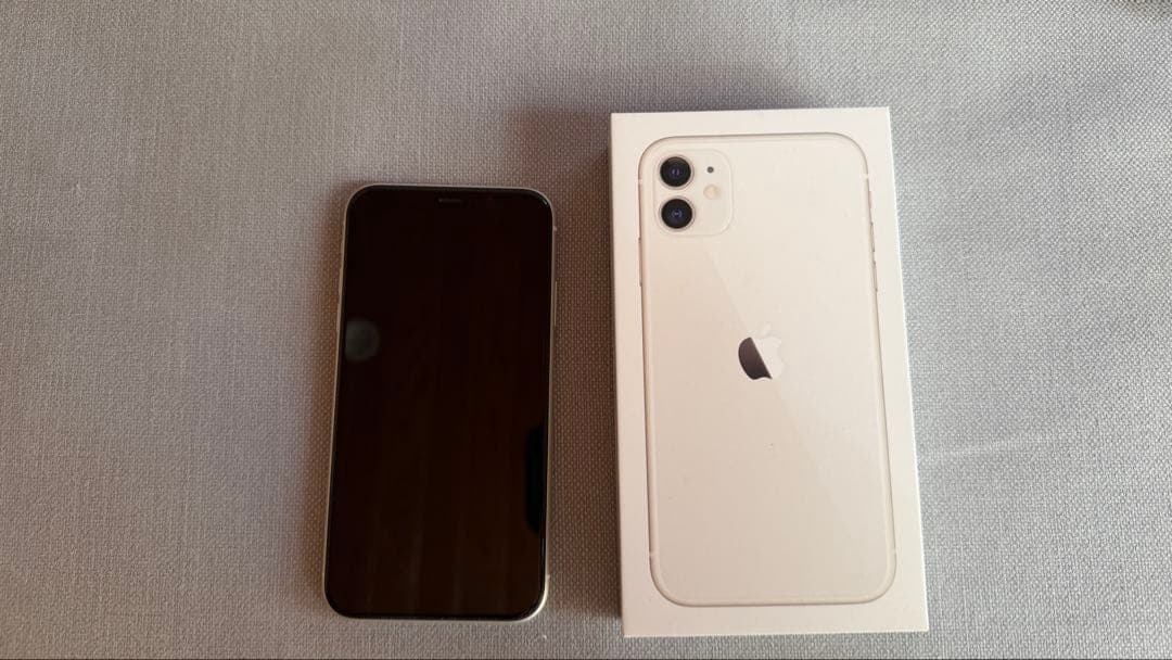 iPhone11 128GB ホワイト　容量80% 付属品未使用