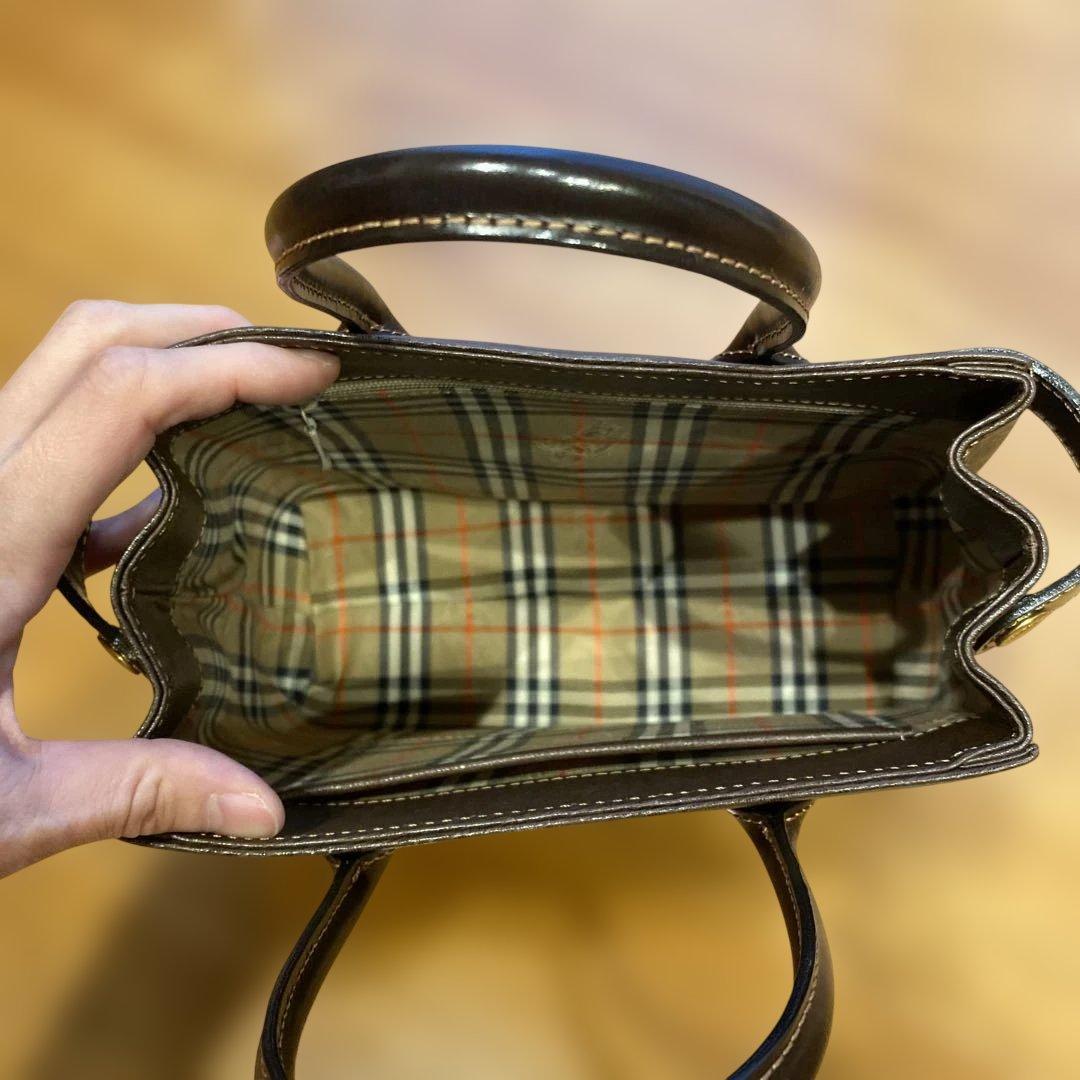 【新品未使用保管品】BURBERRYバーバリーレザーハンドバック