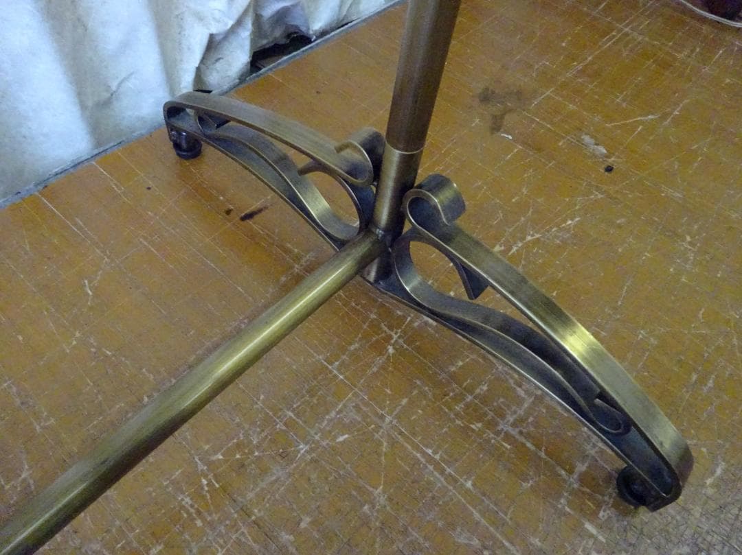 アンティークゴールド　ハンガーラック　スチール製　高さ調整可　W900　店舗什器