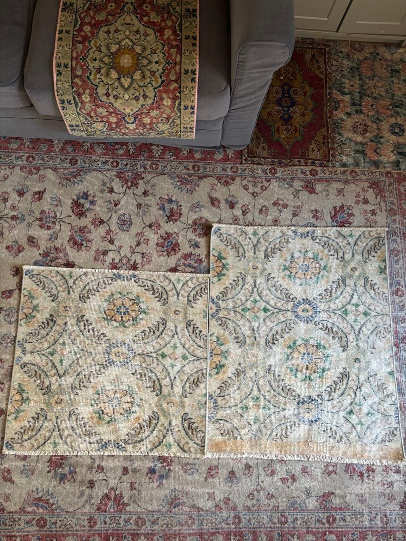 花柄ラグ・トルコラグ　ヴィンテージ　アナトリア