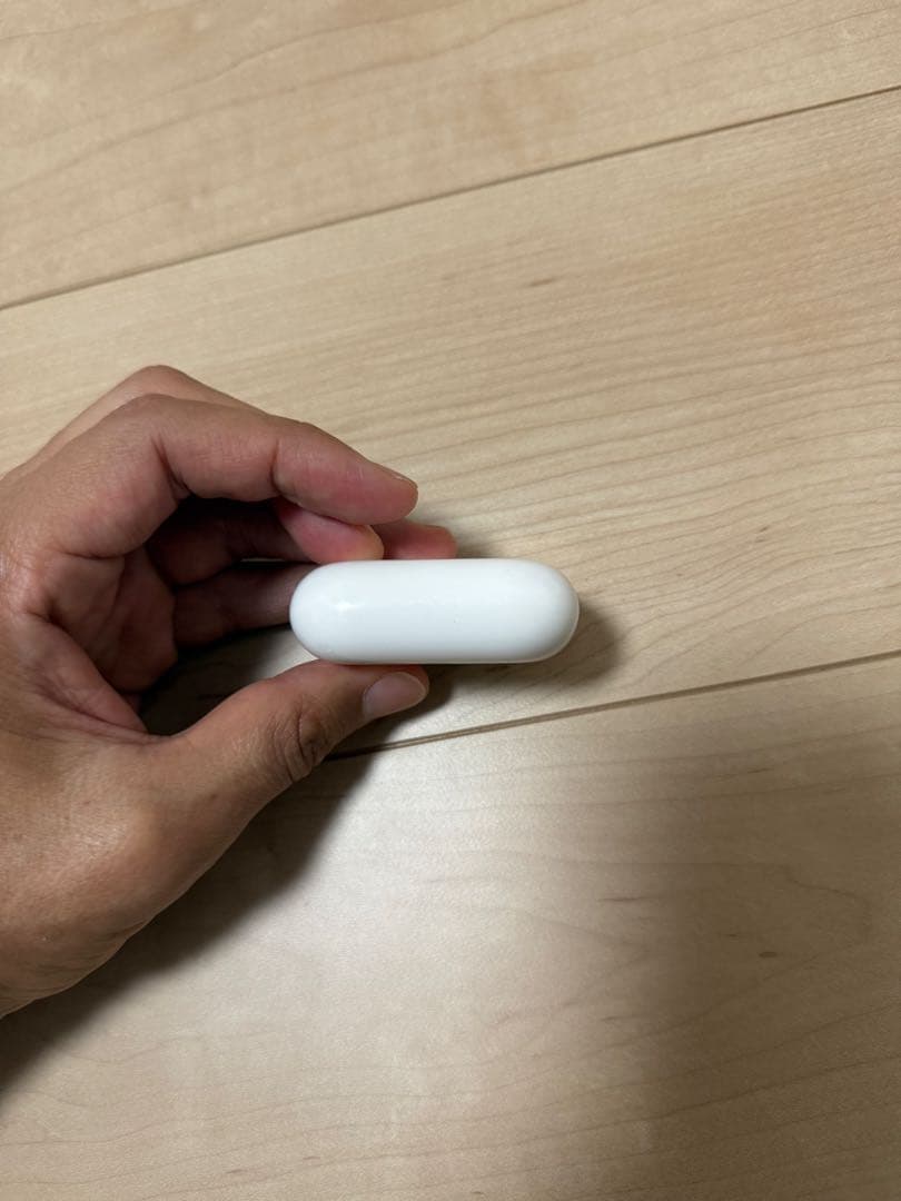 AirPods Pro 2 エアポッズプロ2 純正　正規品　本物　付属品あり