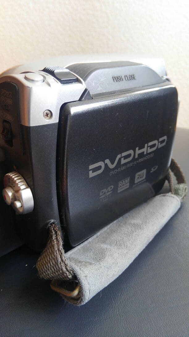 HITACHI ビデオカメラ