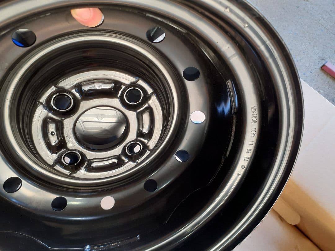 スズキ 12インチ キャップ付きスチールホイール3本セット(ナオキ)