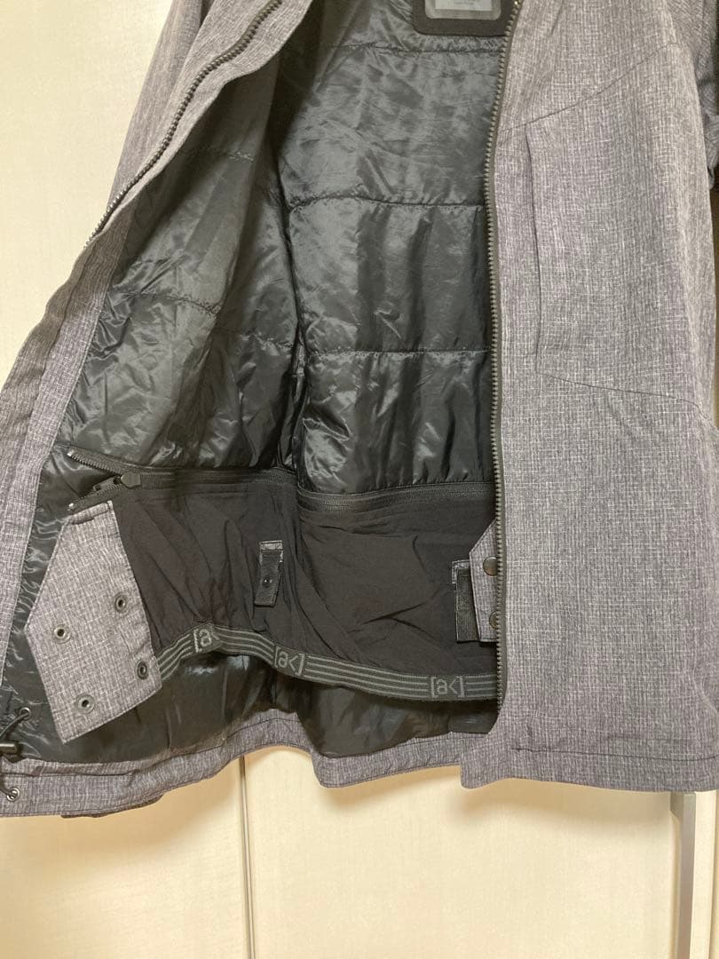 Burton [AK]スノーボードジャケット レディースSサイズ グレー