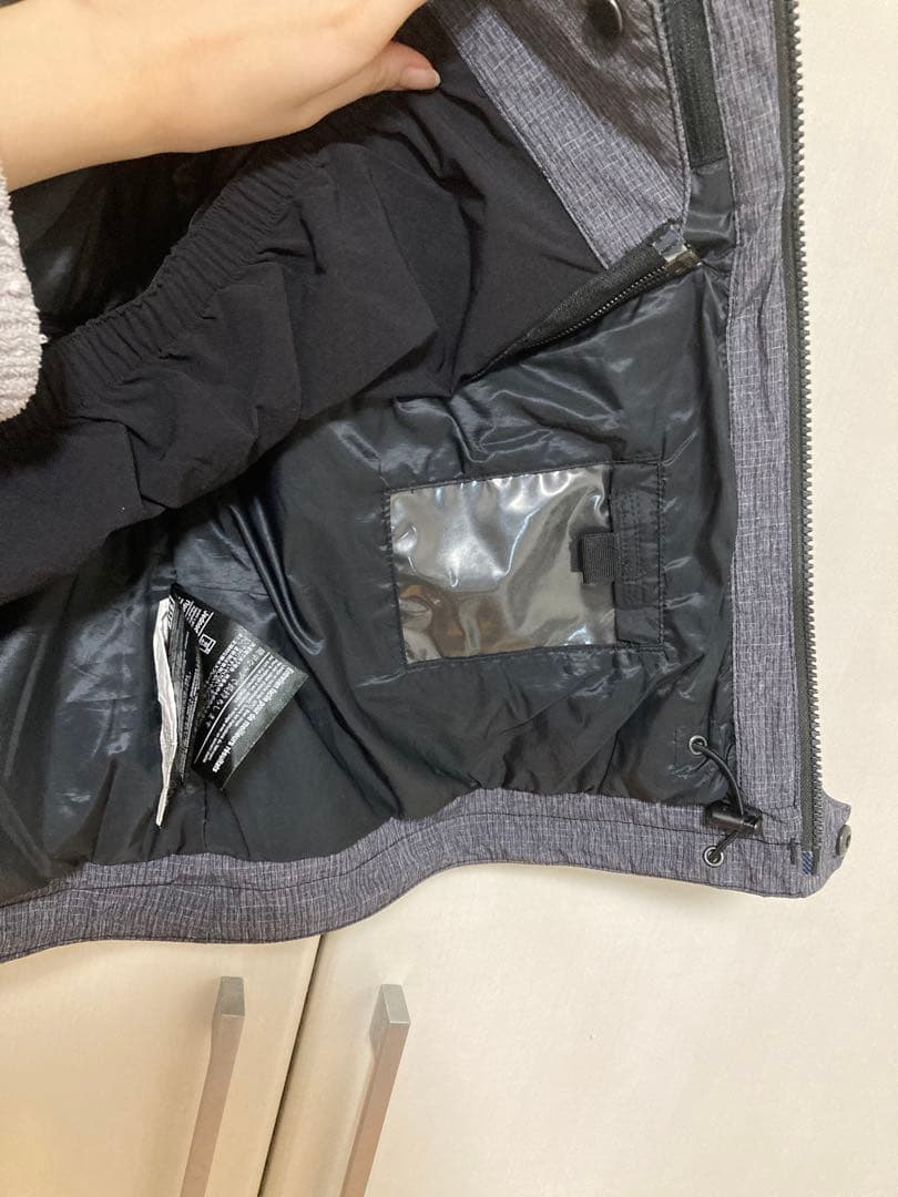 Burton [AK]スノーボードジャケット レディースSサイズ グレー