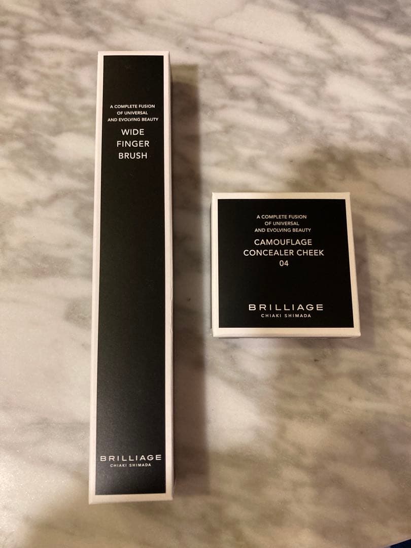 ブリリアージュ　カモフラージュコンシーラーチーク 04&ワイドフィンガーブラシ