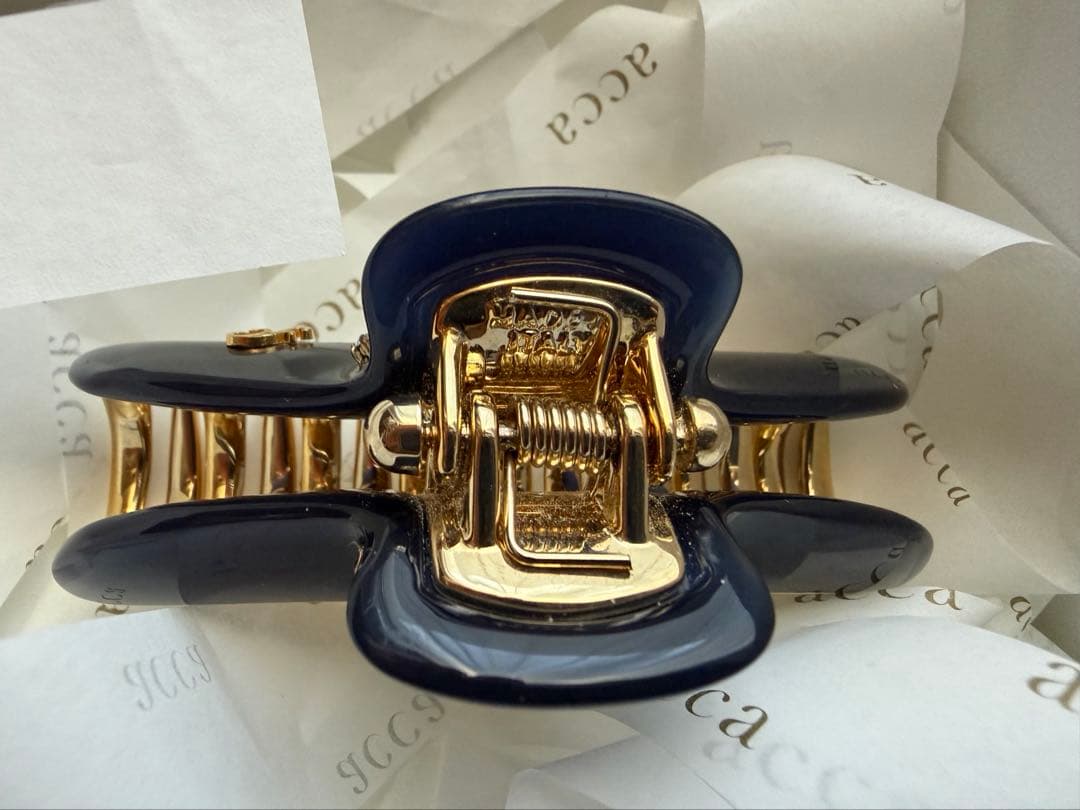 acca ネイビー ヘアクリップ