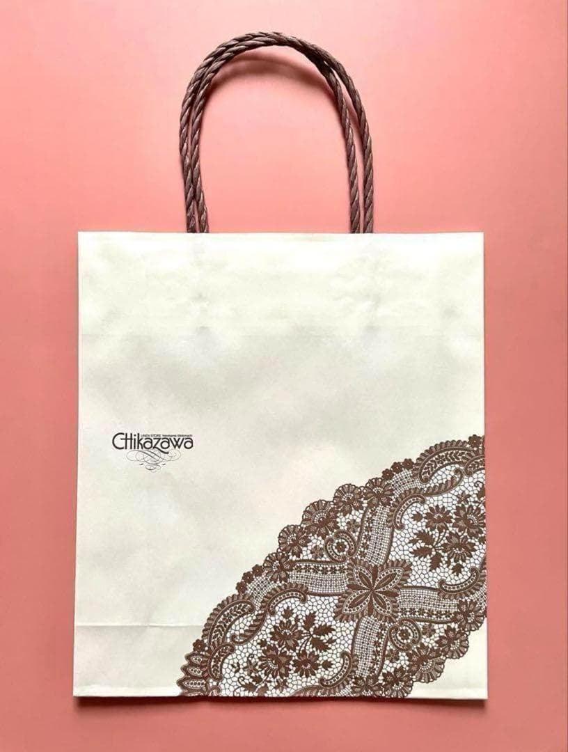 ギフト⭐️新品未開封box&ショッパー付き⭐️婦人画報別注桜⭐️グレージュ