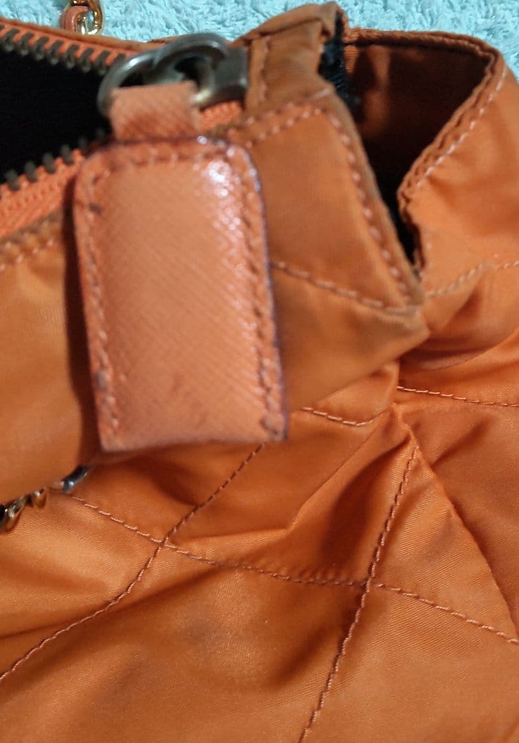 PRADA プラダ ショルダーバッグ オレンジ