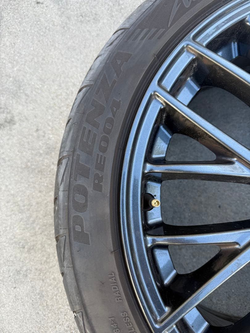 し*ず様 スバル　WRX 純正アルミホイールタイヤ付き　１本