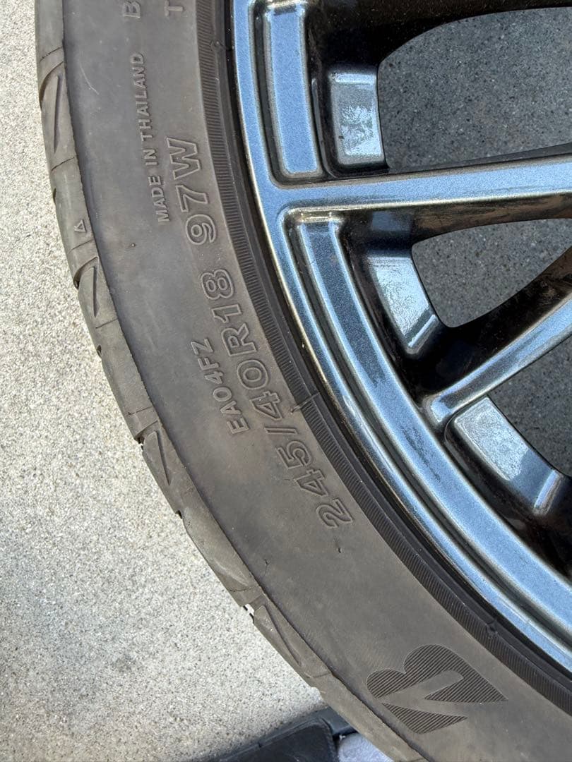 し*ず様 スバル　WRX 純正アルミホイールタイヤ付き　１本