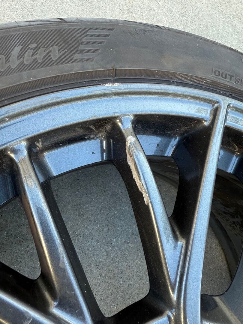 し*ず様 スバル　WRX 純正アルミホイールタイヤ付き　１本